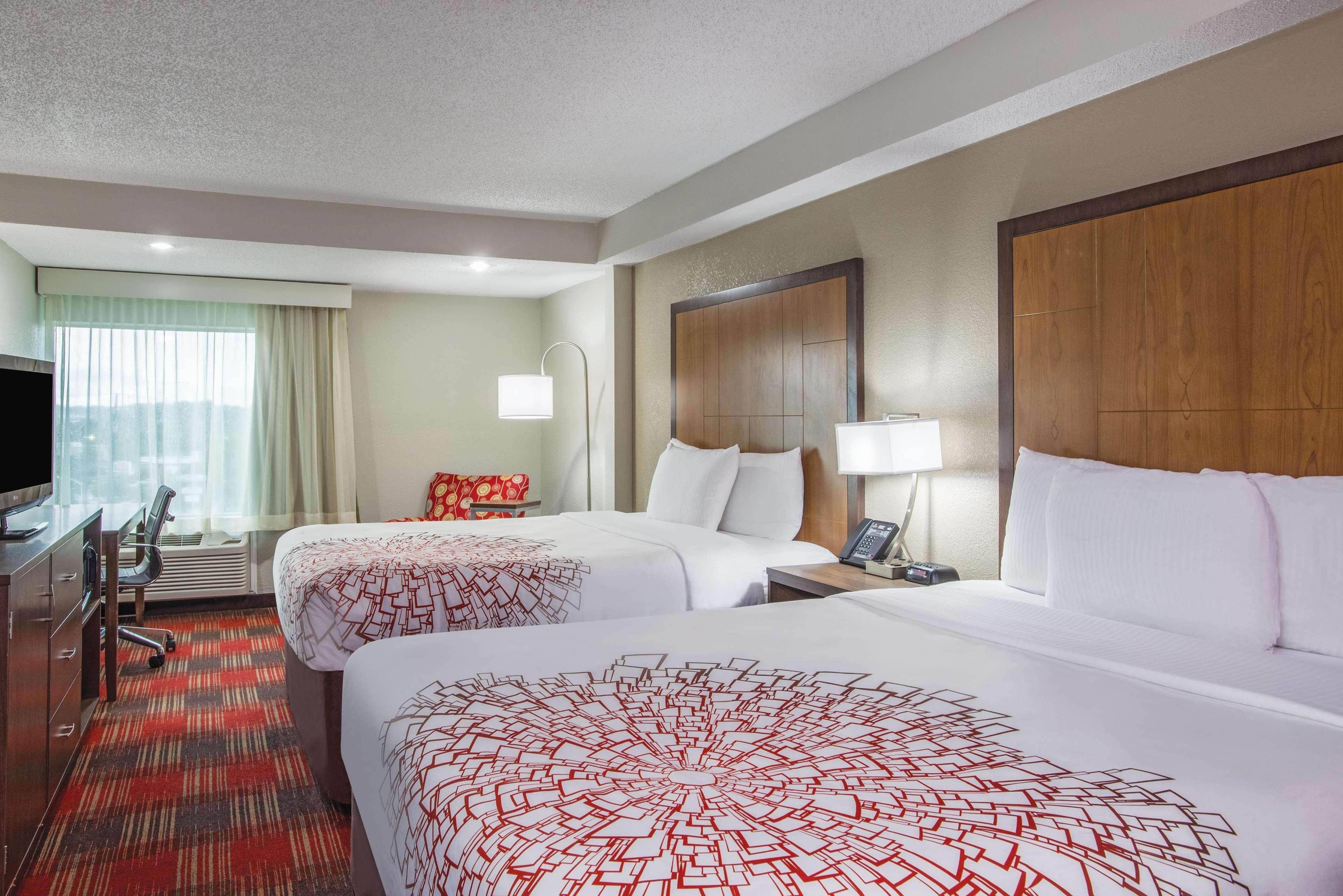 La Quinta Inn & Suites By Wyndham Dc Metro Capital Beltway Capitol Heights Exterior foto