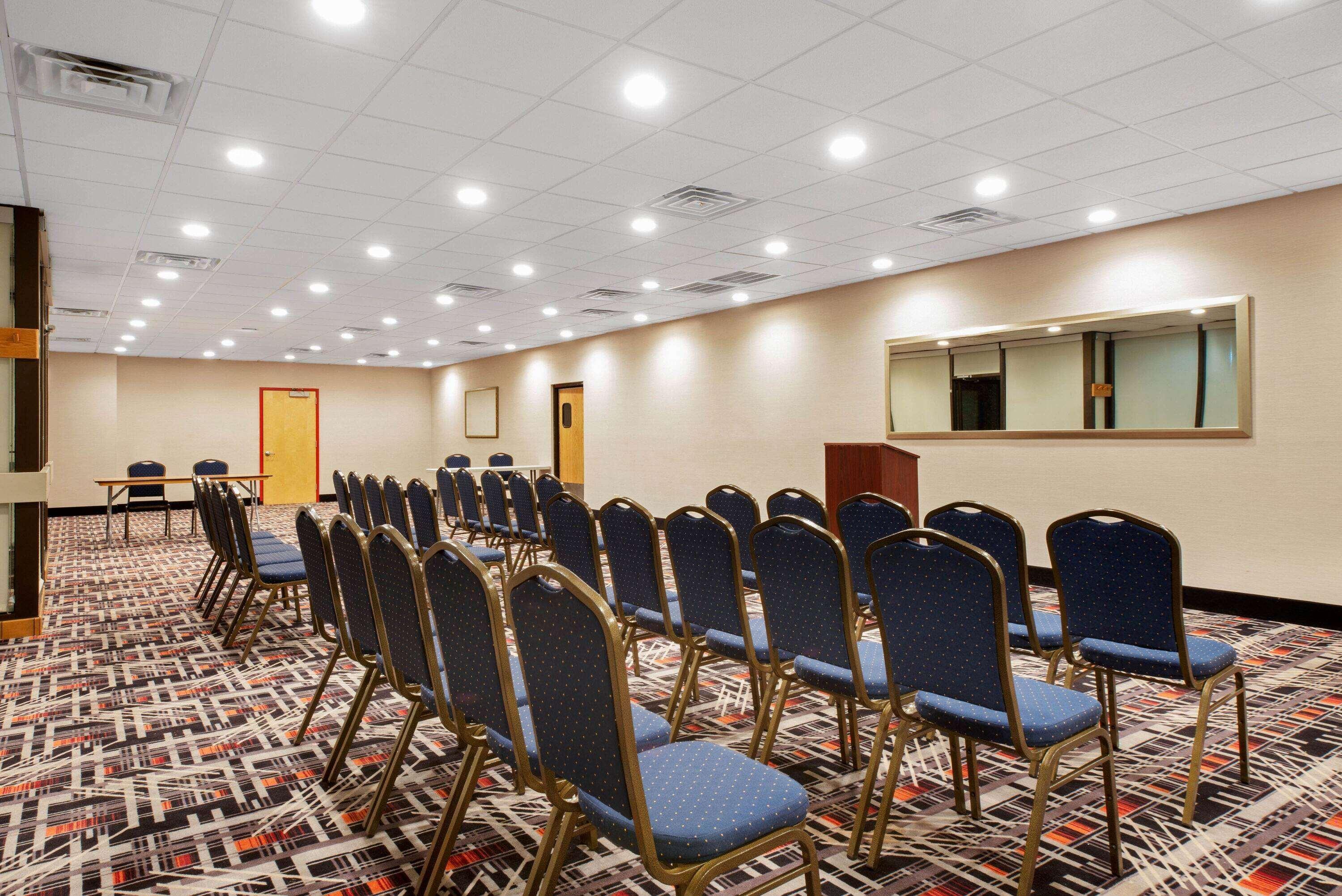 La Quinta Inn & Suites By Wyndham Dc Metro Capital Beltway Capitol Heights Exterior foto