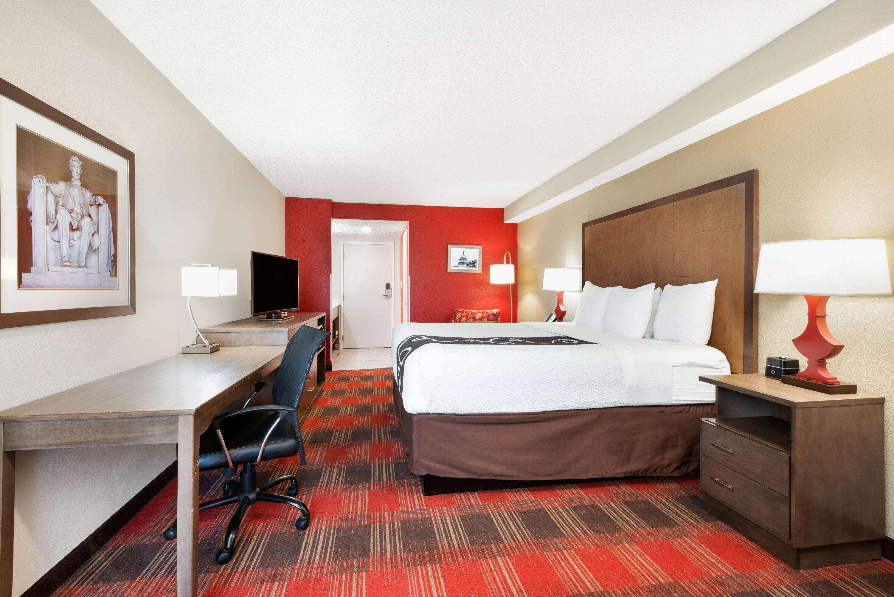 La Quinta Inn & Suites By Wyndham Dc Metro Capital Beltway Capitol Heights Exterior foto