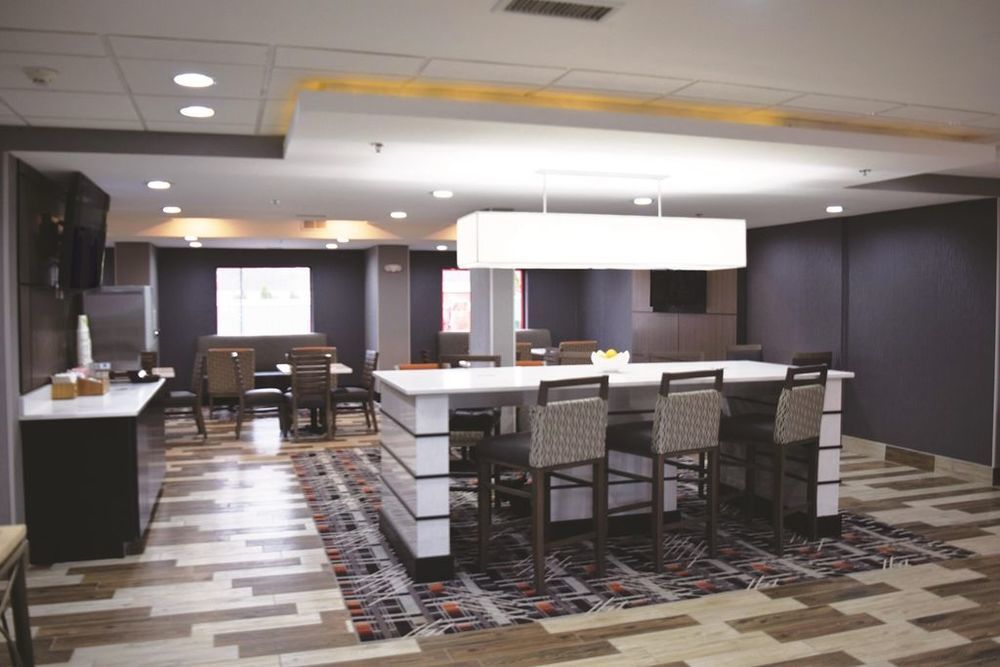 La Quinta Inn & Suites By Wyndham Dc Metro Capital Beltway Capitol Heights Interior foto